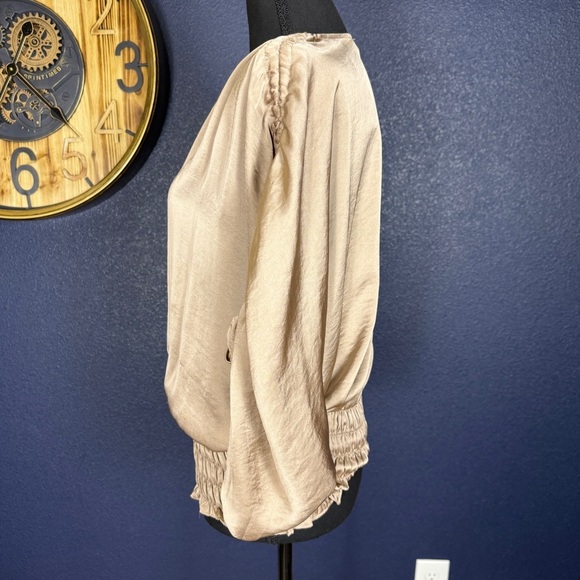 1. State Beige Cinched Sleeve Smocked Waist Top, Size Large - Picture 3 of 7